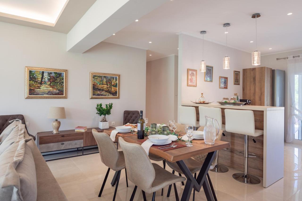 Вилла Katikia House Kompitsion Экстерьер фото